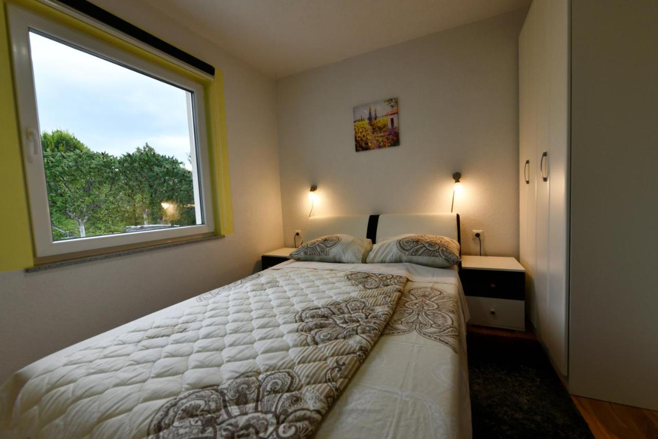 Lora Apartment Rakovica Bagian luar foto